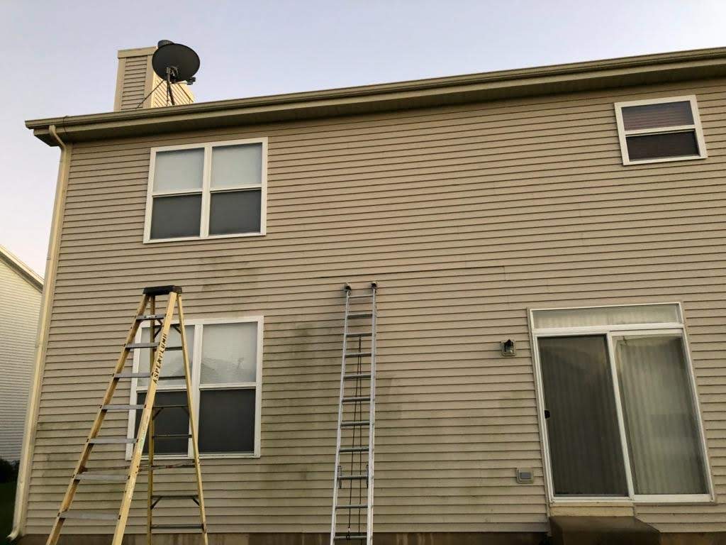 House Washing before power washing in Mundelein, IL